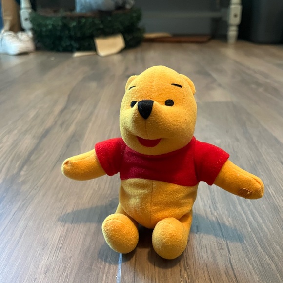 winnie the pooh plush small 5.5” bean bag suffed animal - Picture 6 of 11